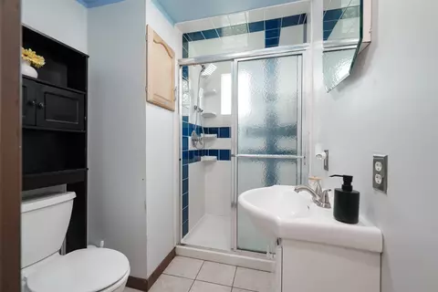 Bath - 1006 S Adelaide St, Normal, IL 61761 photo 1 of 1
