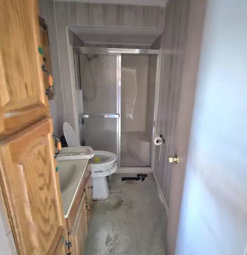 Bath - 5844 Huron St, Berkeley, IL 60163 photo 2 of 2