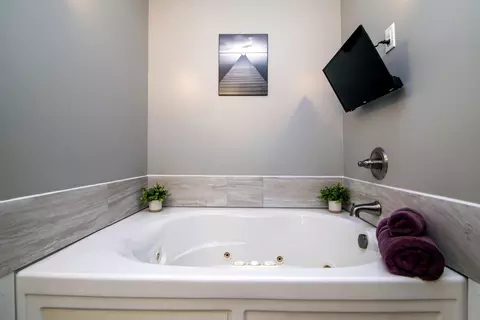 400 W Adams St, Danforth, IL 60930 photo 14