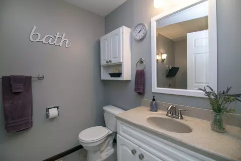 400 W Adams St, Danforth, IL 60930 photo 13