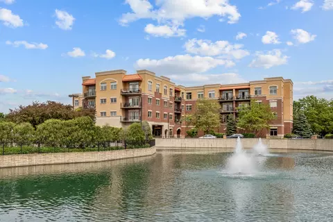 1210 N Foxdale Dr #2-213, Addison, IL 60101