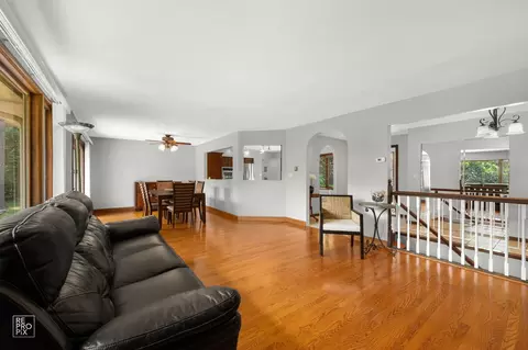 Living - 641 E Belmont Ave, Addison, IL 60101 photo 4 of 6