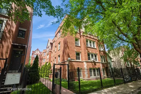 2924 N Sacramento Ave #2W, Chicago, IL 60618