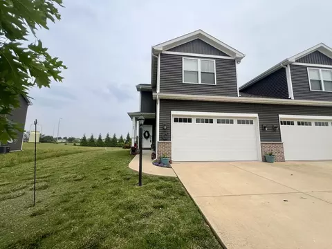 748 Sedgegrass Dr, Champaign, IL 61822