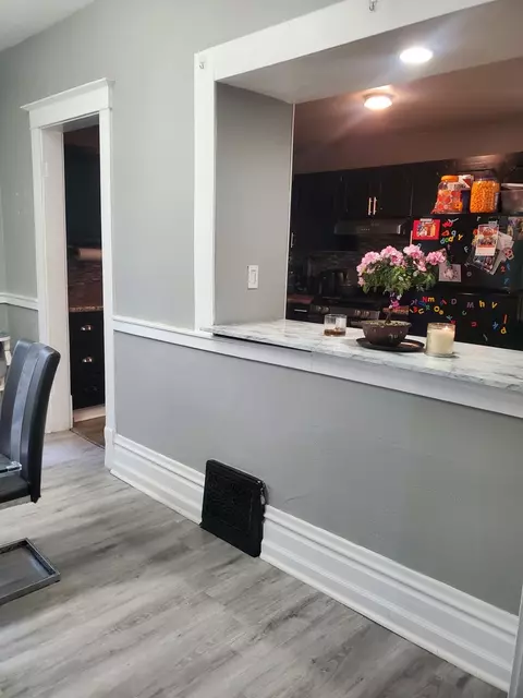 Kitchen - 50 Leonard St, Elgin, IL 60123 photo 2 of 2
