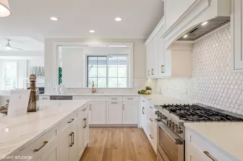 Kitchen - Undisclosed, Willowbrook, IL 60527 photo 2 of 2