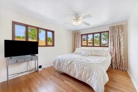 Bedroom - 602 E Park Ave, Elmhurst, IL 60126 photo 1 of 6