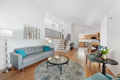 Living - 602 E Park Ave, Elmhurst, IL 60126 photo 4 of 4