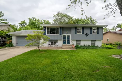 212 Rebecca Ln, Normal, IL 61761