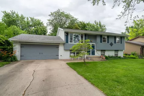 Exterior - 212 Rebecca Ln, Normal, IL 61761 photo 2 of 12