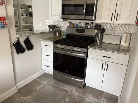 Kitchen - 2119 S 20th Ave, Broadview, IL 60155 photo 3 of 3