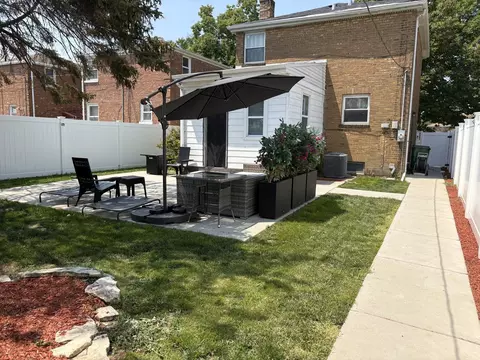 Exterior - 2119 S 20th Ave, Broadview, IL 60155 photo 1 of 2