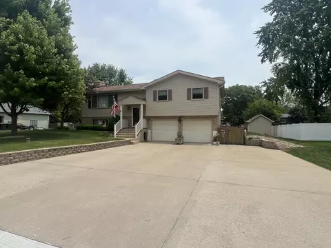 24005 S Green Heron Dr, Channahon, IL 60410