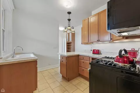 Kitchen - 1235 E 53rd St #3, Chicago, IL 60615 photo 3 of 3
