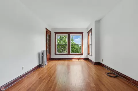 Living - 1235 E 53rd St #3, Chicago, IL 60615 photo 3 of 9