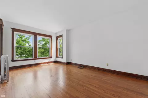 Living - 1235 E 53rd St #3, Chicago, IL 60615 photo 2 of 9