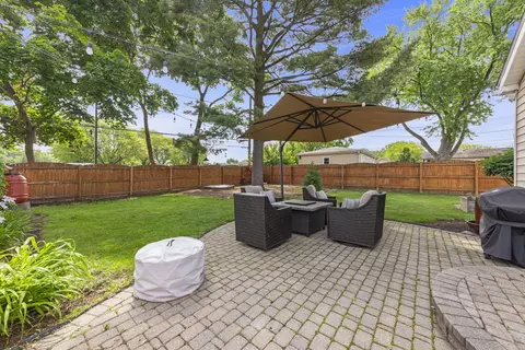 Exterior - 1341 S Sumner St, Wheaton, IL 60189 photo 4 of 8