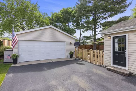 Other - 1341 S Sumner St, Wheaton, IL 60189 photo 6 of 7