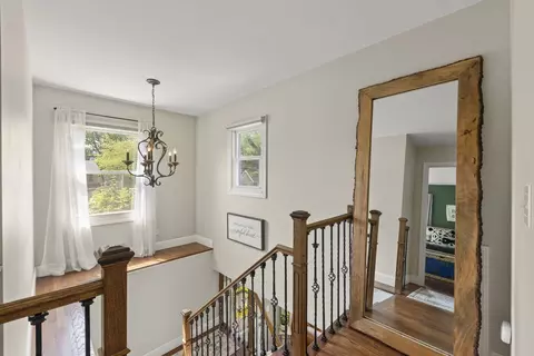 Entry Way - 1341 S Sumner St, Wheaton, IL 60189 photo 3 of 3