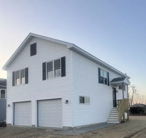 6812 Seminole Dr, Wonder Lake, IL 60097