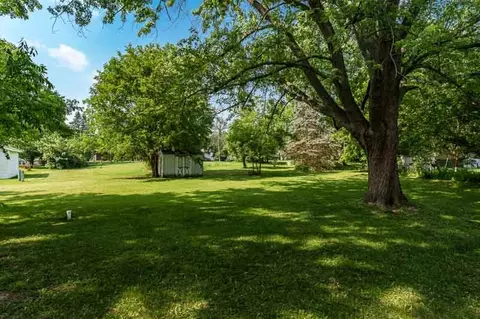 Exterior - 7329 Cornflower Rd, Cherry Valley, IL 61016 photo 5 of 10