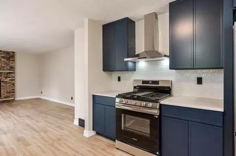 Kitchen - 7329 Cornflower Rd, Cherry Valley, IL 61016 photo 4 of 7