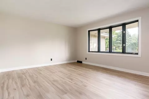 Living - 7329 Cornflower Rd, Cherry Valley, IL 61016 photo 4 of 9