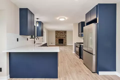 Kitchen - 7329 Cornflower Rd, Cherry Valley, IL 61016 photo 2 of 7