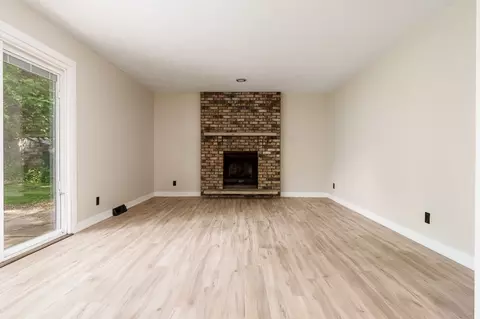 Living - 7329 Cornflower Rd, Cherry Valley, IL 61016 photo 6 of 9