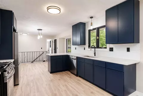 Kitchen - 7329 Cornflower Rd, Cherry Valley, IL 61016 photo 6 of 7
