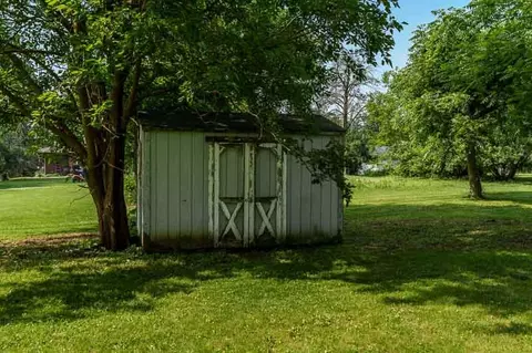 Exterior - 7329 Cornflower Rd, Cherry Valley, IL 61016 photo 6 of 10