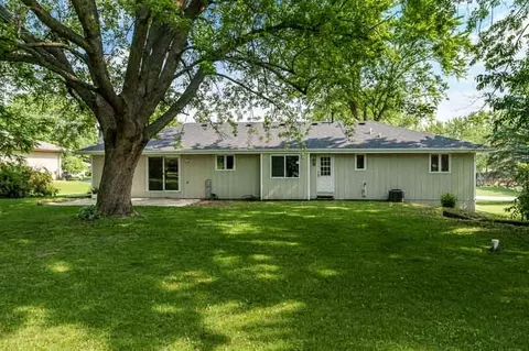 Exterior - 7329 Cornflower Rd, Cherry Valley, IL 61016 photo 7 of 10