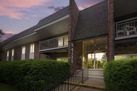 4133 Saratoga Ave #B222, Downers Grove, IL 60515