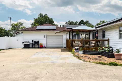 Exterior - 109 E Seminole St, Dwight, IL 60420 photo 2 of 12