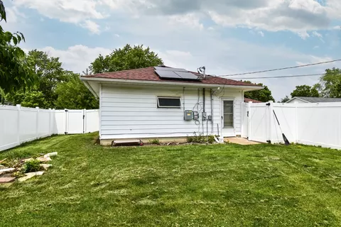 Exterior - 109 E Seminole St, Dwight, IL 60420 photo 12 of 12