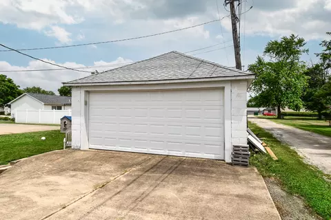 Exterior - 109 E Seminole St, Dwight, IL 60420 photo 7 of 12