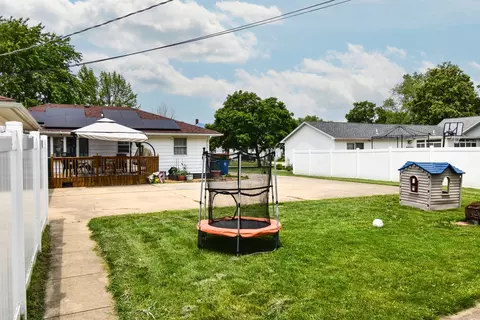 Exterior - 109 E Seminole St, Dwight, IL 60420 photo 10 of 12