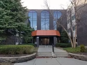 9530 Lamon Ave #104, Skokie, IL 60077
