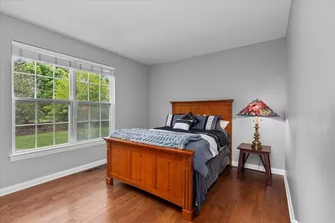 Bedroom - 414 Morgan Ln, Fox River Grove, IL 60021 photo 1 of 3