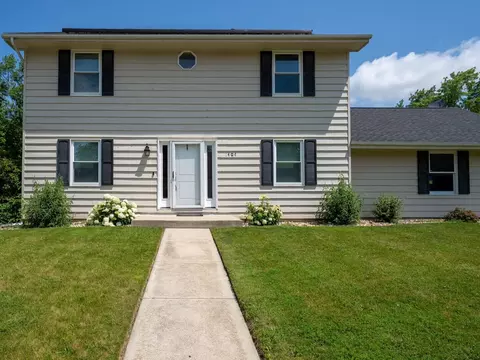 1404 Godfrey Dr, Normal, IL 61761