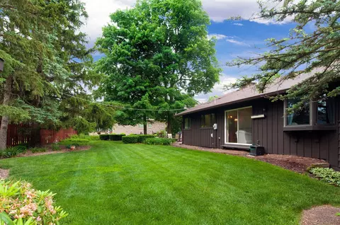 440 E Walnut St, Roselle, IL 60172 photo 24