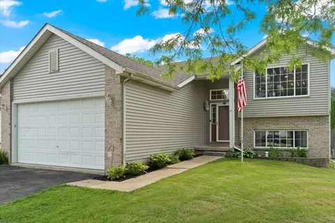 2820 Jethro Ct, Zion, IL 60099