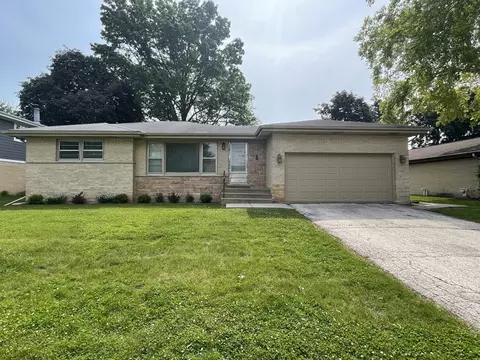 1009 N Drury Ln, Arlington Heights, IL 60004