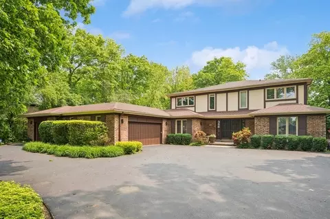 2143 Tennyson Ln, Highland Park, IL 60035