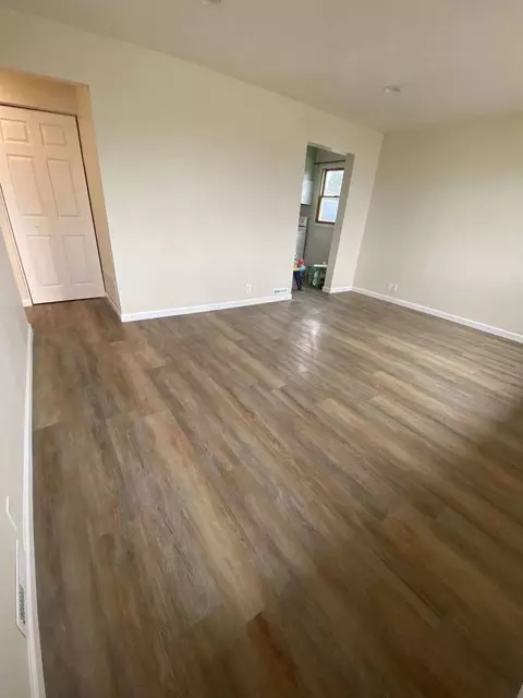 Living - 1011 E Taylor St, Dekalb, IL 60115 photo 2 of 2