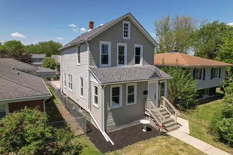 126 East Ave, La Grange, IL 60525