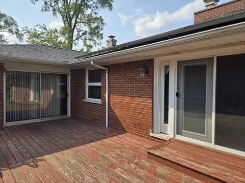 Exterior - 842 Highview Ave, Olympia Fields, IL 60461 photo 11 of 11