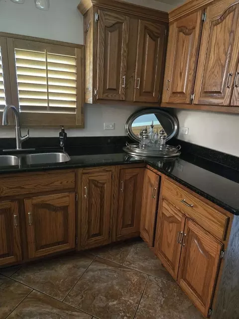 Kitchen - 842 Highview Ave, Olympia Fields, IL 60461 photo 2 of 8