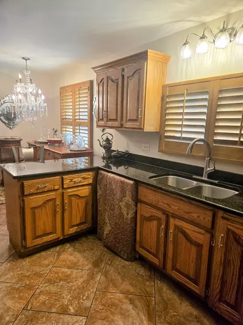 Kitchen - 842 Highview Ave, Olympia Fields, IL 60461 photo 3 of 8