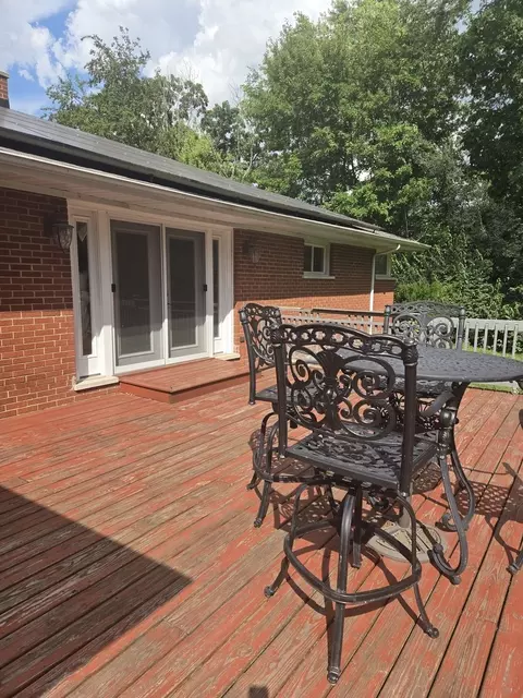 Exterior - 842 Highview Ave, Olympia Fields, IL 60461 photo 7 of 11